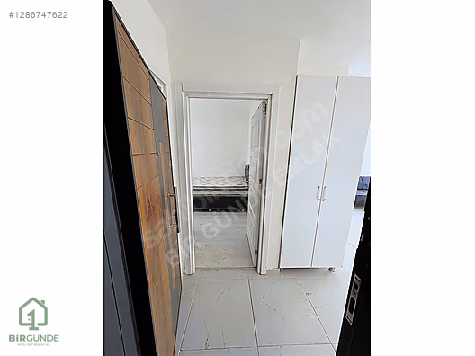 ÇINARLI'DA BULVAR ÜZERİ MERKEZİ LOKASYONDA KİRALIK 1+1 DAİRE #1286747622