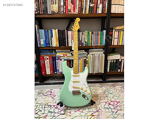 İkinci El ve Sıfır Alışveriş / Müzik / Müzik Aletleri / Telli Çalgılar / Gitar / Elektro