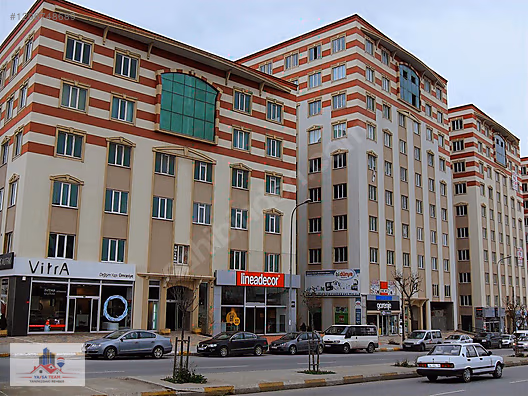 Ümraniye Küçüksu Caddesinde Değer Kazanan Lokasyonda 320 m²