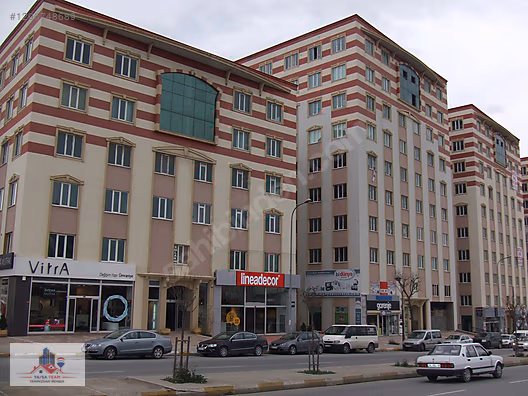 Ümraniye Küçüksu Caddesinde Değer Kazanan Lokasyonda 320 m²