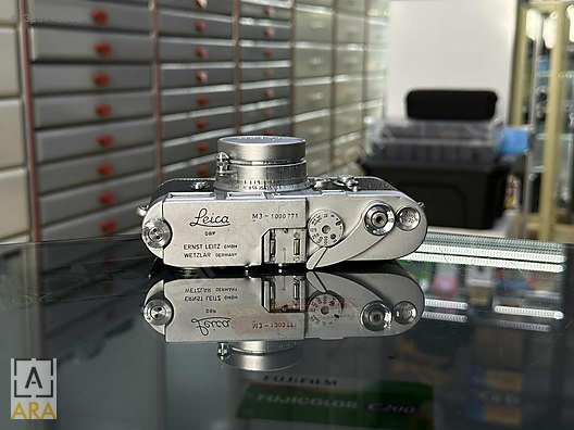35mm Filmli SLR / Leica / Leica M3 Single Stroke Elmar 5cm 3.5