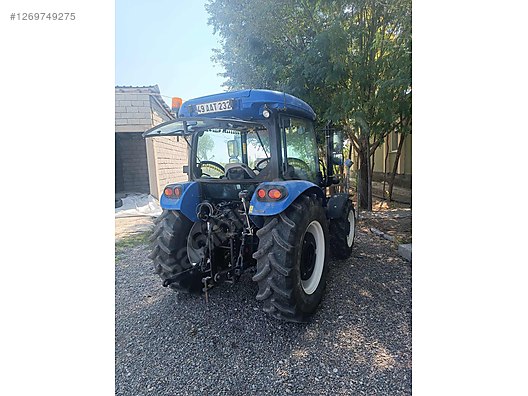Machinery / Agricultural Machines / Tractors / New Holland / T4.75S