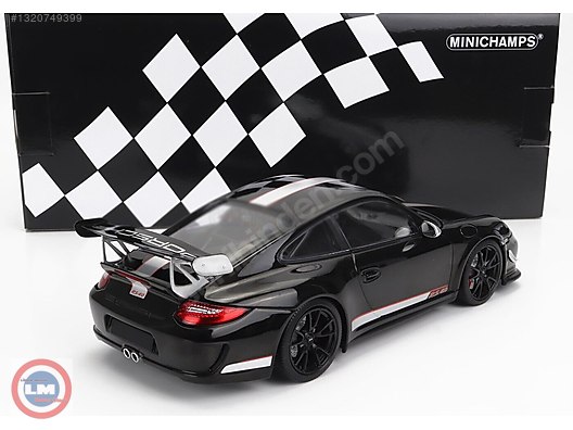 Minichamps Diecast Model 1:18 Porsche Araba - 1320749399
