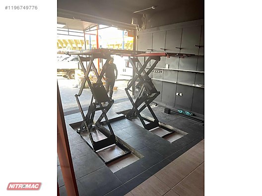 Araç Liftleri - Otomotiv Endüstri Makineleri