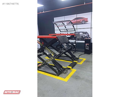 Araç Liftleri - Otomotiv Endüstri Makineleri