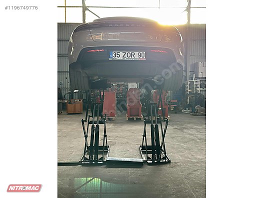 Araç Liftleri - Otomotiv Endüstri Makineleri