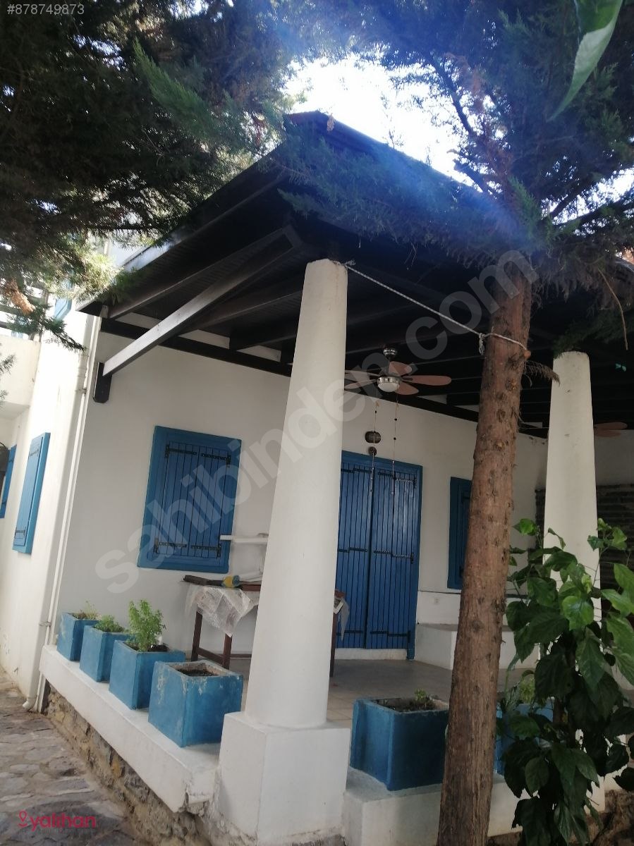 Turgutreis Merkezde Satılık Müstakil Bahçeli Villa Satılık Müstakil