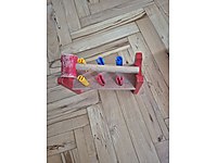 çivi çakma oyuncağı motor faaliyetleri geliştirir