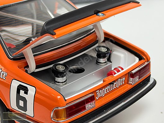 Autoart Diecast Model 1:18 BMW Araba - 1315751479