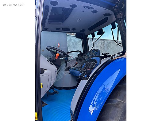 Machinery / Agricultural Machines / Tractors / New Holland / T4.70S