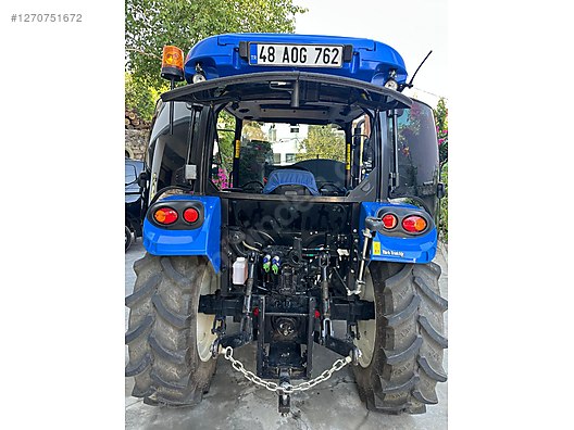 Machinery / Agricultural Machines / Tractors / New Holland / T4.70S