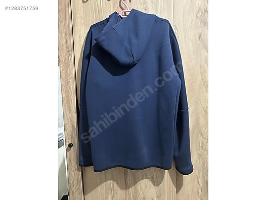 Used & Brand New Items / Clothing & Accessories / Men / Clothing / Tracksuit & Sweatsuit