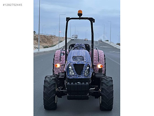 İş Makineleri & Sanayi / Tarım Makineleri / Traktör / New Holland / T4.80B
