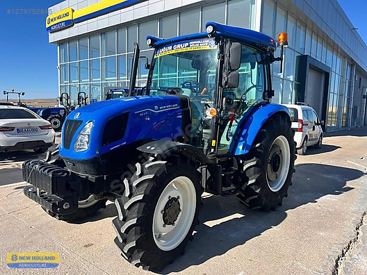 Machinery / Agricultural Machines / Tractors / New Holland / T4.75S