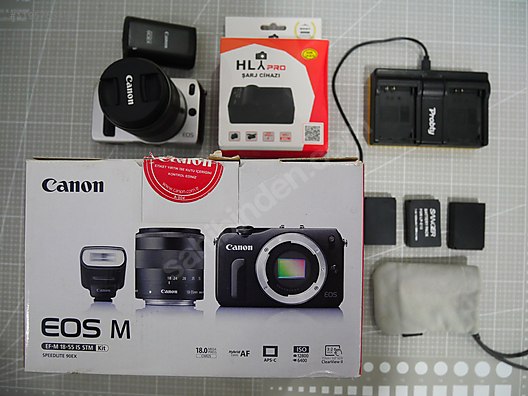 ＥＯＳ　Ｍ　２２ＳＴＭ　ＫＩＴ Canon EOS M Aynasız Dijital Fotoğraf Makinesi Fiyatları & Modelleri