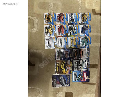 Hot Wheels Diecast Model 1:64 AC Araba - 1285753664