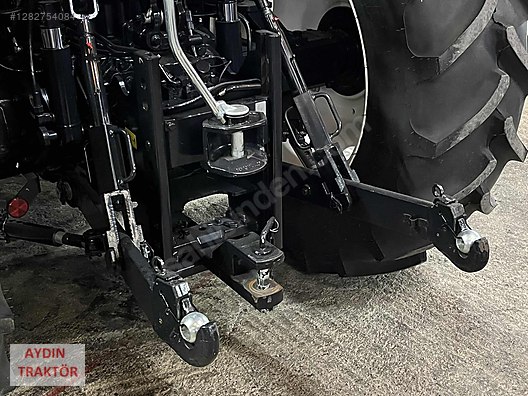 Machinery / Agricultural Machines / Tractors / New Holland / T5.90