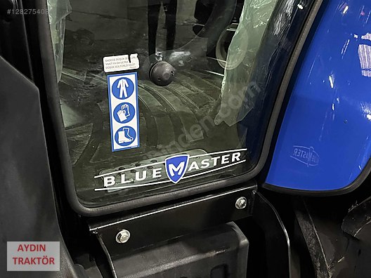 Machinery / Agricultural Machines / Tractors / New Holland / T5.90