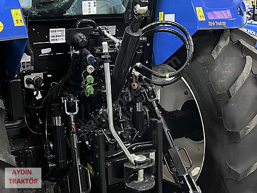 Machinery / Agricultural Machines / Tractors / New Holland / T5.90