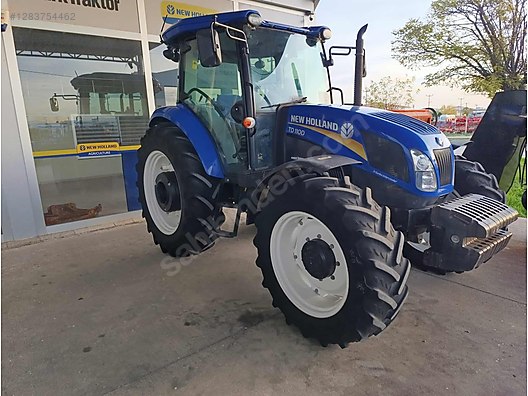 Machinery / Agricultural Machines / Tractors / New Holland / TD110D