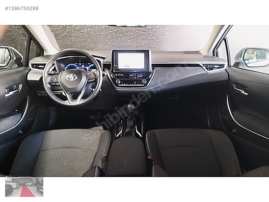 Vasıta / Otomobil / Toyota / Corolla / 1.5 / Dream 