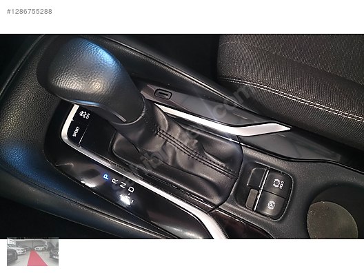 Vasıta / Otomobil / Toyota / Corolla / 1.5 / Dream 