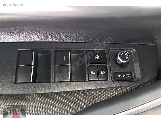 Vasıta / Otomobil / Toyota / Corolla / 1.5 / Dream 