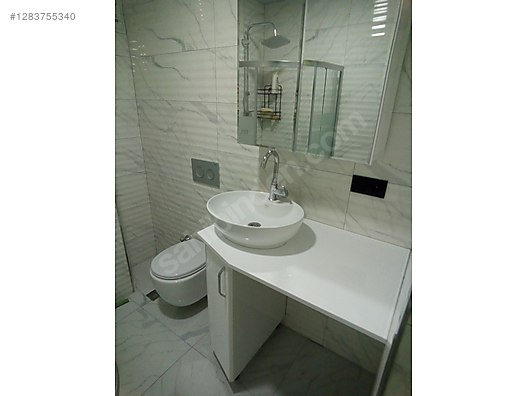 İkinci El ve Sıfır Alışveriş / Bahçe & Yapı Market / Yapı Malzemeleri / Banyo & Mutfak / Banyo Dolabı