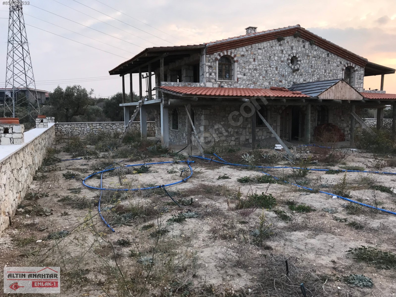 URLA�DA LOKANTA TAPULU,850 M2 ARSA İÇİNDE SATILIK TAŞ EV.. sahibinden