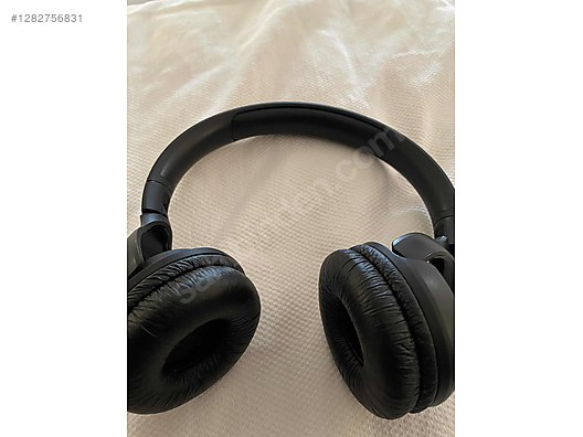 Used & Brand New Items / Cell Phones & Accessories / Accessories / Bluetooth Headphones