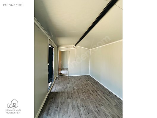 Machinery / Industrial / Containers & Cabins / Containers