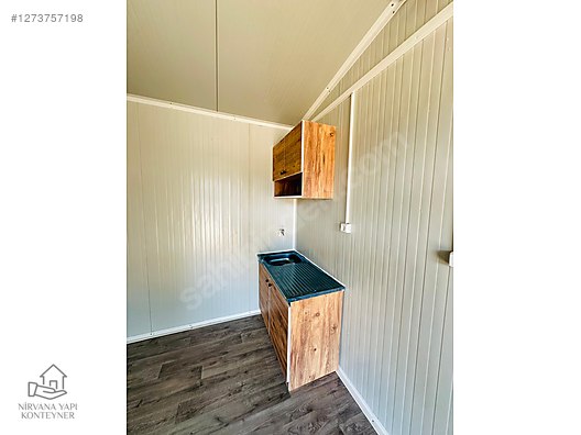 Machinery / Industrial / Containers & Cabins / Containers