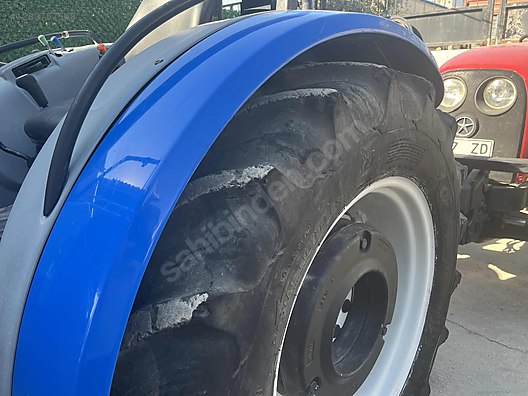 Machinery / Agricultural Machines / Tractors / New Holland / TD4.65B