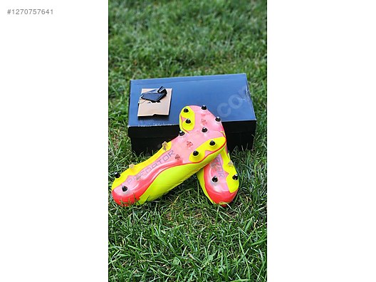 İkinci El ve Sıfır Alışveriş / Spor / Takım Sporları / Futbol / Krampon & Ayakkabı