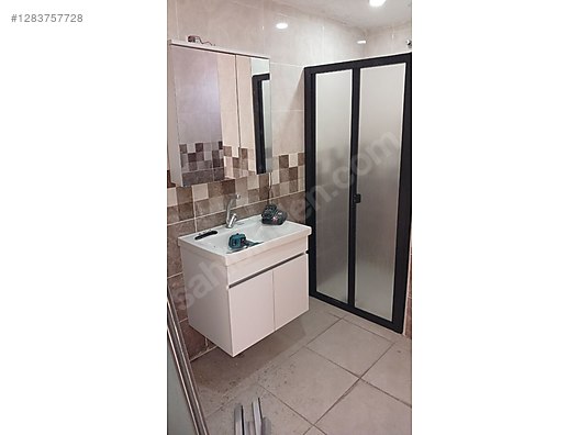 Used & Brand New Items / Garden & Home Improvement / Home Improvement / Bathroom & Kitchen / Bathroom Cabinets