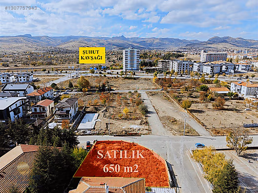 GELİŞEN BÖLGEDE SAĞIR VE DİLSİZLER OKULU YANI 650m² KÖŞE PARSEL