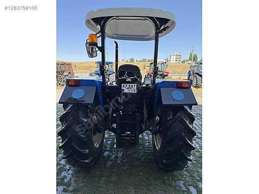 Machinery / Agricultural Machines / Tractors / New Holland / 75-56s