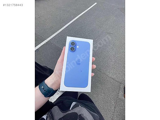 Apple / iPhone 16 / İPHONE 16-SPİNGEN ŞARJ HEDİYELİ MAVİ RENK