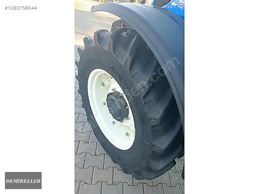 İş Makineleri & Sanayi / Tarım Makineleri / Traktör / New Holland / TR6.135S