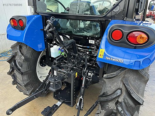 Machinery / Agricultural Machines / Tractors / New Holland / T4.60S