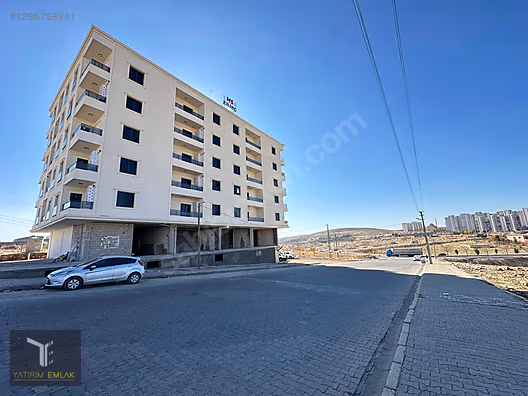 Yüksek Trafikli Lokasyonda Kurumsal Mağazaya Hazır Ticari Alan #1286758941