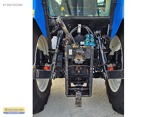 Machinery / Agricultural Machines / Tractors / New Holland / TD5.90