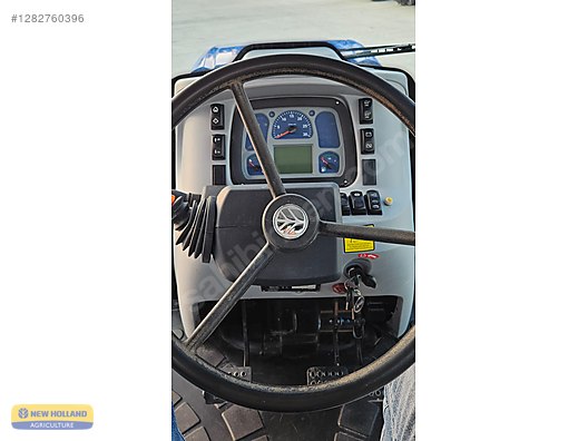 Machinery / Agricultural Machines / Tractors / New Holland / TD5.90