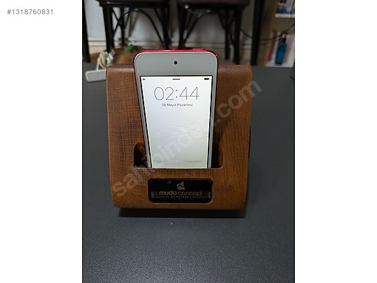 iPodtouch２台セット Temiz Apple iPod Touch 5. Nesil 16GB RED + Mudo Akustik Stand