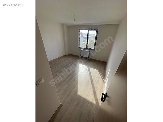 SAHİBİNDEN 2+1 Daire Balkonlu