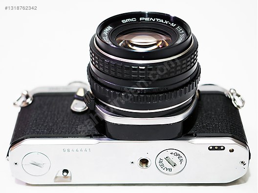 35mm Filmli SLR / Pentax / Pentax ME Body & Pentax 50mm f/1.7 Lens