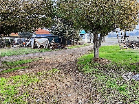 Menderes Dereköy Mahallesin'de Satılık Tek Tapu