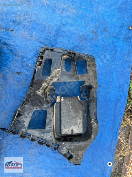 BMW 1 Serisi Tampon Braketi (Arka)