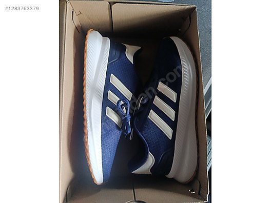 Used & Brand New Items / Clothing & Accessories / Men / Shoes / Sneakers & Sport