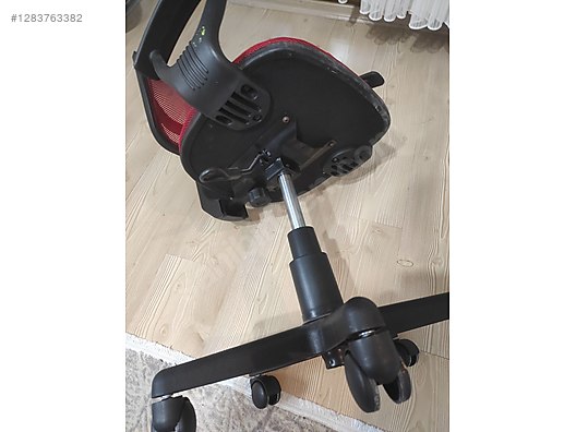 Used & Brand New Items / Home Decor / Furniture / Child & Teen Room / Chair